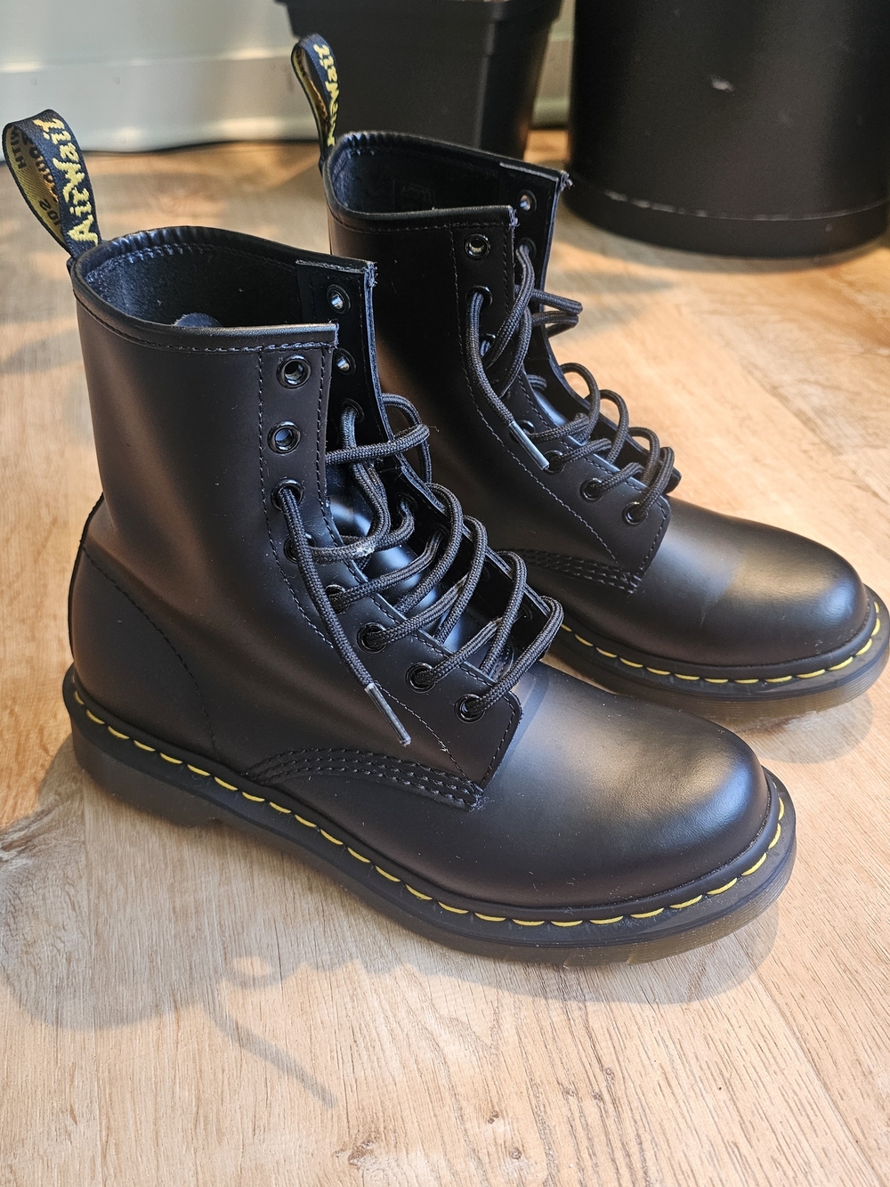 Dr. Martens Boots Women's Size 9 L Smooth Black Leather Air Wair Combat Boots